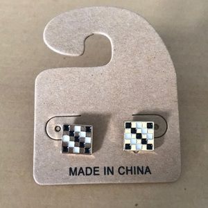 NWOT checkboard stud earrings
